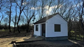 Expose In Himod, am Rande des Dorfes, am Waldrand, in ruhiger Lage ein Grundstück von 460 m2 zum Verkauf
