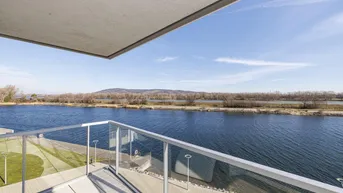 Expose URLAUB ZU HAUSE mit echtem Privatstrand - WOHNEN IM GRÜNEN AM WASSER - 1190 Wien