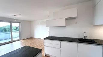 Expose Familienwohntraum: Großzügige Wohnung mit Loggia, Schwimmbad, Weinkeller &amp; Garage nahe Schulen am Fuße des Bisambergs
