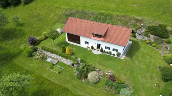 Expose Exklusives Landhaus in idyllischer Lage mit modernem Komfort und traumhaftem Bergblick