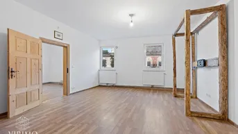 Expose Großzügige 5-Zimmer-Wohnung mit Balkon, Garten &amp; Parkplätzen im Zentrum von Waldhausen