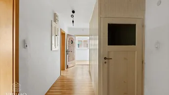 Expose Zweifamilienhaus in Leonstein mit großem Garten, Carport und separaten Etagen