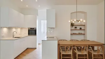 Expose Tolle 3 Zimmer Altbau im Erstbezug - 1. OG - 2 Balkone, direkt an der Ubahn