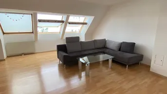 Expose ZENTRALE LAGE direkt an der U1 - WG-taugliche 3-Zimmer Wohnung