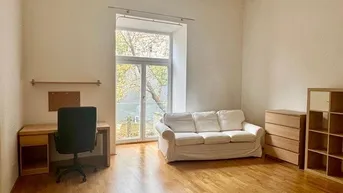 Expose Charmantes Altbaujuwel mit französischem Balkon – perfekt für Zwei