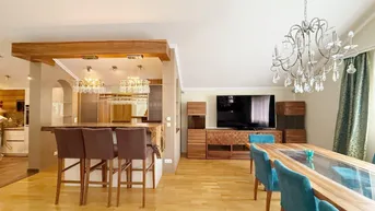 Expose Möbliertes Einfamilienhaus mit 4 Schlafzimmern, Lift, 2 Terrassen &amp; 2 Parkplätzen