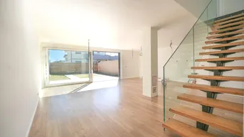 Expose Traumdoppelhaushälfte mit Pool und Carport in Wels