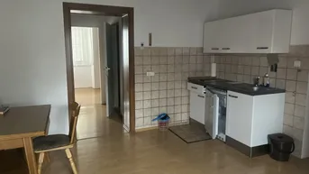 Expose *provisionsfrei* 2-Zimmer-Wohnung in charmantem Wohnhaus