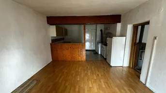 Expose *provisionsfrei* 2-Zimmer-Wohnung in charmantem Wohnhaus