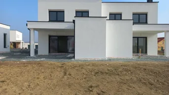 Expose Erstbezug: Doppelhäuser/Reihenhäuser in Mietkauf Provisionsfrei