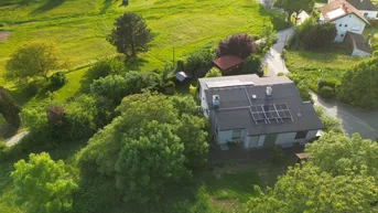 Expose Großzügiges EINFAMILIENHAUS mit Weitblick über die Thermenregion