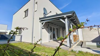 Expose Attraktiver Preis für moderne Doppelhaushälfte mit Pool - Garten - PKW Abstellplätzen - PV Anlage - Nähe Schwechat