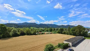 Expose Sonnige 3-Zimmer-Wohnung mit Balkon und Garage - provisionsfrei für die Käufer!