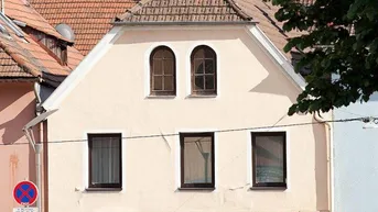 Expose ** PREISSENKUNG ** Provisionsfreies Stadthaus in Bruck an der Mur – Historischer Charme trifft auf modernes Wohnen