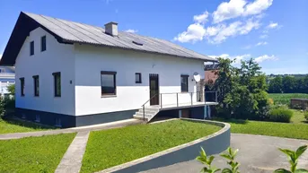 Expose Natur trifft Lebensqualität in Thermenregion! Gemütliches Einfamilienhaus in sonniger Ruhelage mit traumhaftem Ausblick