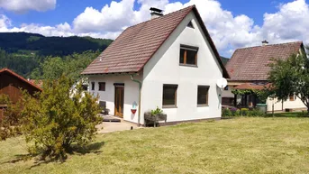 Expose Gepflegtes und gemütliches Einfamilienhaus in ruhiger Sackgasse in Hönigsberg – mit sonniger Terrasse, Keller &amp; Doppelcarport