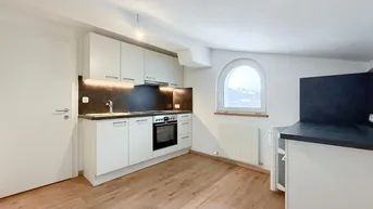 Expose Großzügige Dachgeschoßwohnung am Sonnhang