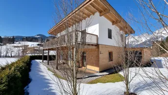 Expose Zweifamilienhaus mit Kaiserblick - Oberndorf
