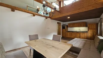 Expose Hochwertige DG-Maisonettewohnung mit Charme