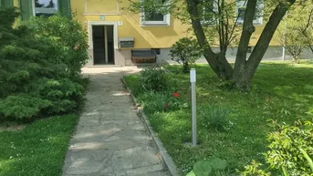 Expose Schöne 3 Zimmerwohnung mit Fernwärme, Balkon und Keller, keine Makleranfragen!