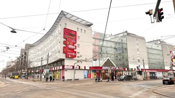 Expose Bürofläche am Hochstädtplatz: Sehr gute Infrastruktur im Haus und Umgebung | U6