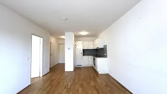 Expose 4-Zimmer-Balkon-Wohnung ab 15.12. verfügbar | Haltestelle Hopfengasse Linien 26 und 27 &amp; 36A und 36B