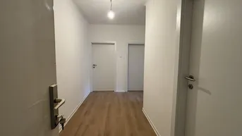 Expose helle 2-Zimmer-Wohnung mit Süd-Loggia