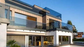 Expose Ein Ort für Anspruchsvolle – Wohnen über dem Mondsee! Terrassenwohnung der Extraklasse mit Südwestblick, Panoramaflair und luxuriöser Ausstattung