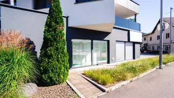 Expose Mehr Sichtbarkeit. Mehr Möglichkeiten. In Kirchdorf an der Krems 145 m² Geschäftsfläche mit Lager, Büro &amp; 4 Stellplätzen – mit flexibler Nutzung und exzellenter Erreichbarkeit zu vermieten.