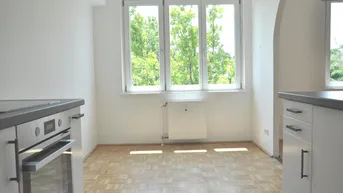 Expose Grüne Oase über den Dächern Währings - lichtdurchflutete Wohnung mit Baumkulisse (Ohne Makler)