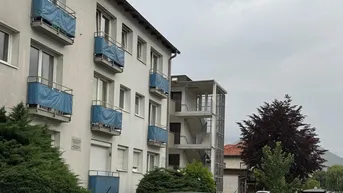Expose Parkplatz Dr.-Stumpf-Strasse
