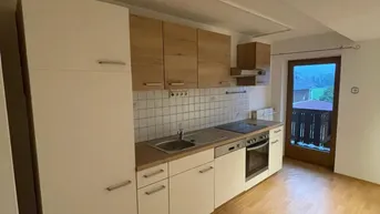 Expose 2-Zimmer-Wohnung mit Balkon und Parkplatz