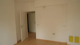 Expose Wunderschöne und helle 2 Zimmerwohnung mit Balkon, Top 19