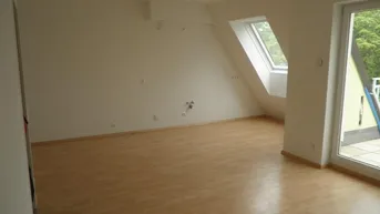 Expose Wunderschöne und helle 3 Zimmerwohnung mit Balkon, Top 22
