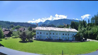 Expose Schöne 2,5 Zimmerwohnung mit Aussicht