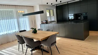 Expose Vollmöblierte Top-sanierte ca. 100m2 Wohnung mit Loggia, Garagenabteil &amp; Freistellplatz inklusive Kellerabteil in Schwaz