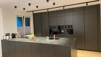 Expose Vollmöblierte Top-sanierte ca. 100m2 Wohnung mit Loggia, Garagenabteil &amp; Freistellplatz inklusive Kellerabteil in Schwaz