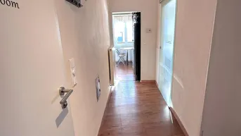 Expose Exklusive 2-Zimmer-Wohnung mit Charme: Möbliert, lichtdurchflutet, mit Kamin