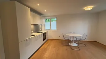 Expose Zentral gelegen nähe O-Bus-Haltestelle und generalsaniert! 2-Zimmer Wohnung mit Balkon!