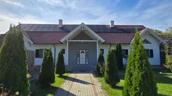 Expose Großzügiges Einfamilienhaus mit großem Garten | 1460m² Grundstück