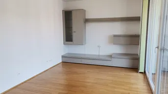 Expose Neuwertige helle Wohnung in zentraler Lage