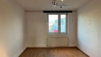 Expose Brauhausstraße - 3 Zimmer Neubau im 4. Liftstock