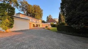 Expose Elegante Villa am See