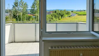 Expose Sonnige Wohnung mit Balkon