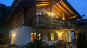 Expose Tradition trifft Luxus / Chalet in Kitzbüheler Alpen mit Panoramablick! Provisionsfrei vom Eigentümer!