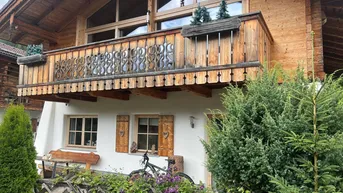 Expose Tradition trifft Luxus - Chalet in Kitzbüheler Alpen mit Panoramablick! Provisionsfrei vom Eigentümer!