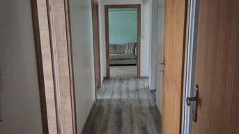 Expose Moderne 3-Zimmer Neubauwohnung mit Balkon und Garage