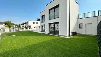 Expose Erstbezug Modernes Einfamilienhaus mit Pool | Privatverkauf