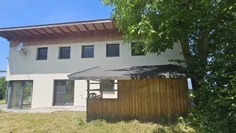 Expose Einfamilienhaus in sehr guter Lage, im Dornröschenschlaf mit viel Potenzial zur Wiederbelebung