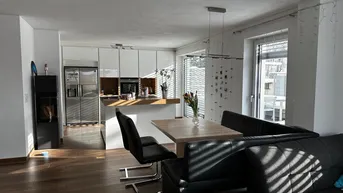 Expose Moderne 4-Zimmer Neubauwohnung mit Terrasse und Garten